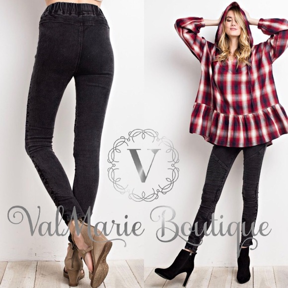 ❌LOW STOCK! Mineral washed Moto jegging jeans - Picture 3 of 3